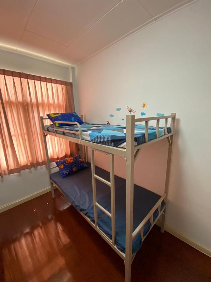 Sura Hostel Bangkok Near Mrt Phra Ram 9 Εξωτερικό φωτογραφία
