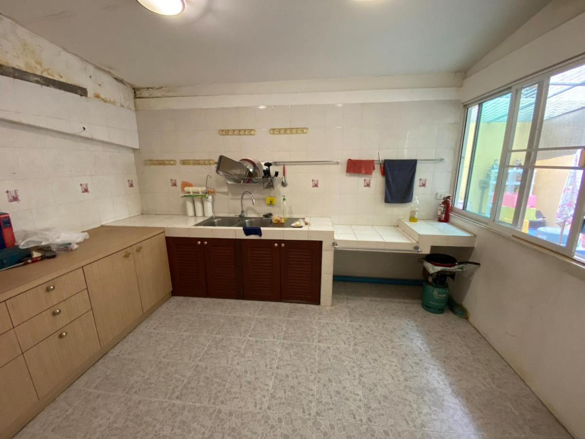 Sura Hostel Bangkok Near Mrt Phra Ram 9 Εξωτερικό φωτογραφία