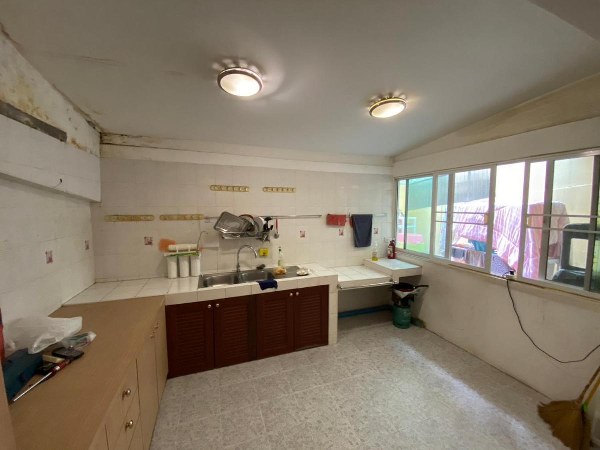 Sura Hostel Bangkok Near Mrt Phra Ram 9 Εξωτερικό φωτογραφία