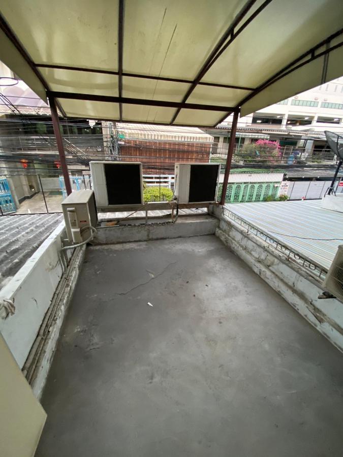 Sura Hostel Bangkok Near Mrt Phra Ram 9 Εξωτερικό φωτογραφία