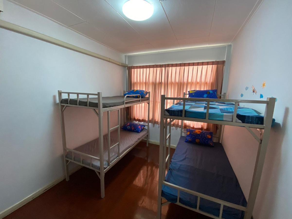 Sura Hostel Bangkok Near Mrt Phra Ram 9 Εξωτερικό φωτογραφία