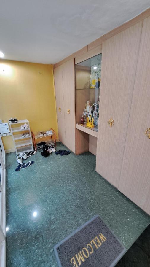 Sura Hostel Bangkok Near Mrt Phra Ram 9 Εξωτερικό φωτογραφία
