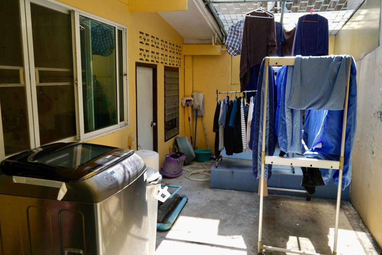 Sura Hostel Bangkok Near Mrt Phra Ram 9 Εξωτερικό φωτογραφία