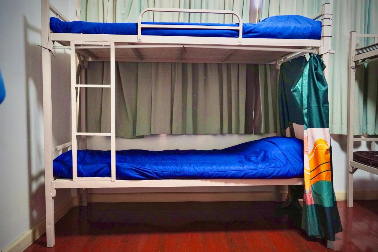 Sura Hostel Bangkok Near Mrt Phra Ram 9 Εξωτερικό φωτογραφία