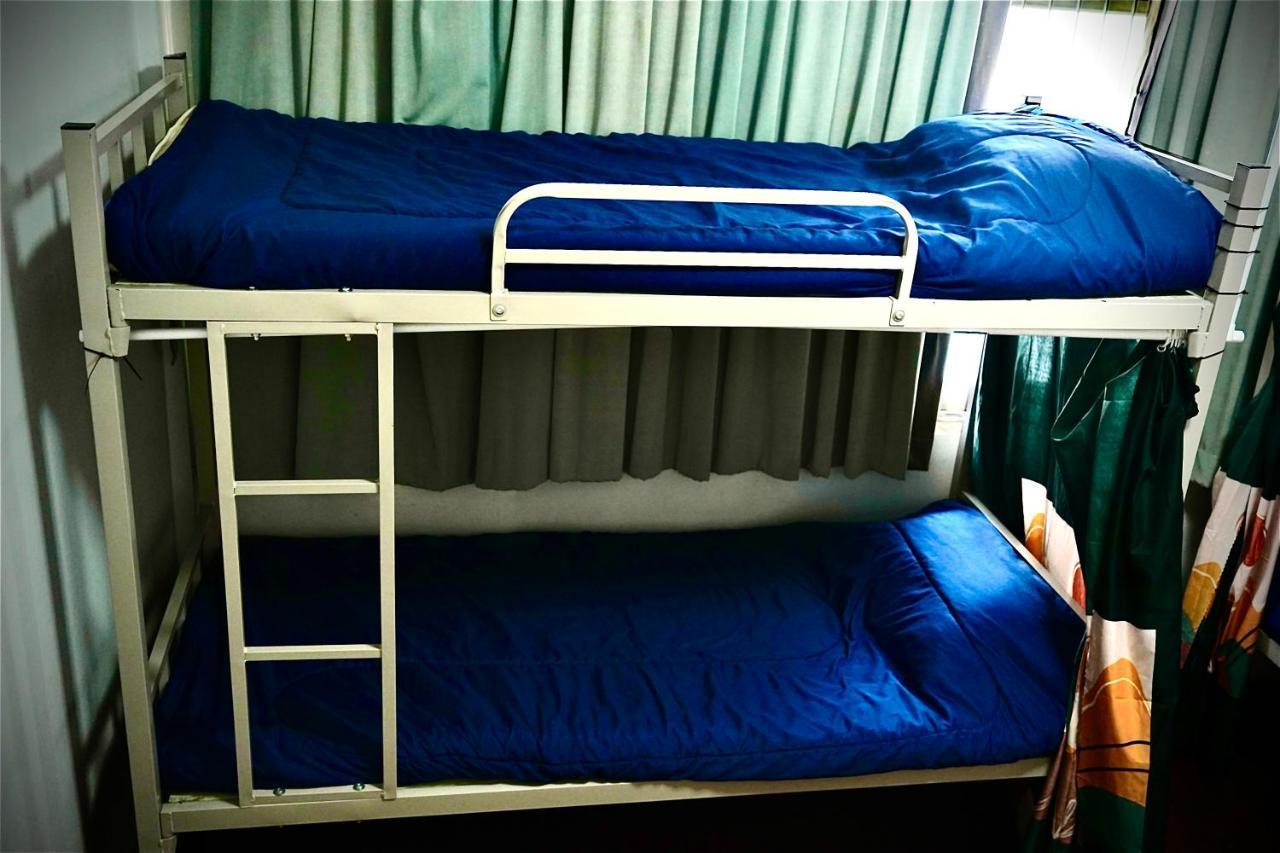 Sura Hostel Bangkok Near Mrt Phra Ram 9 Εξωτερικό φωτογραφία