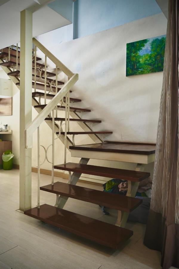 Sura Hostel Bangkok Near Mrt Phra Ram 9 Εξωτερικό φωτογραφία