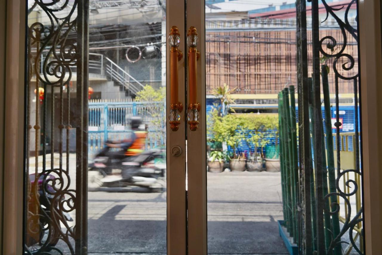 Sura Hostel Bangkok Near Mrt Phra Ram 9 Εξωτερικό φωτογραφία