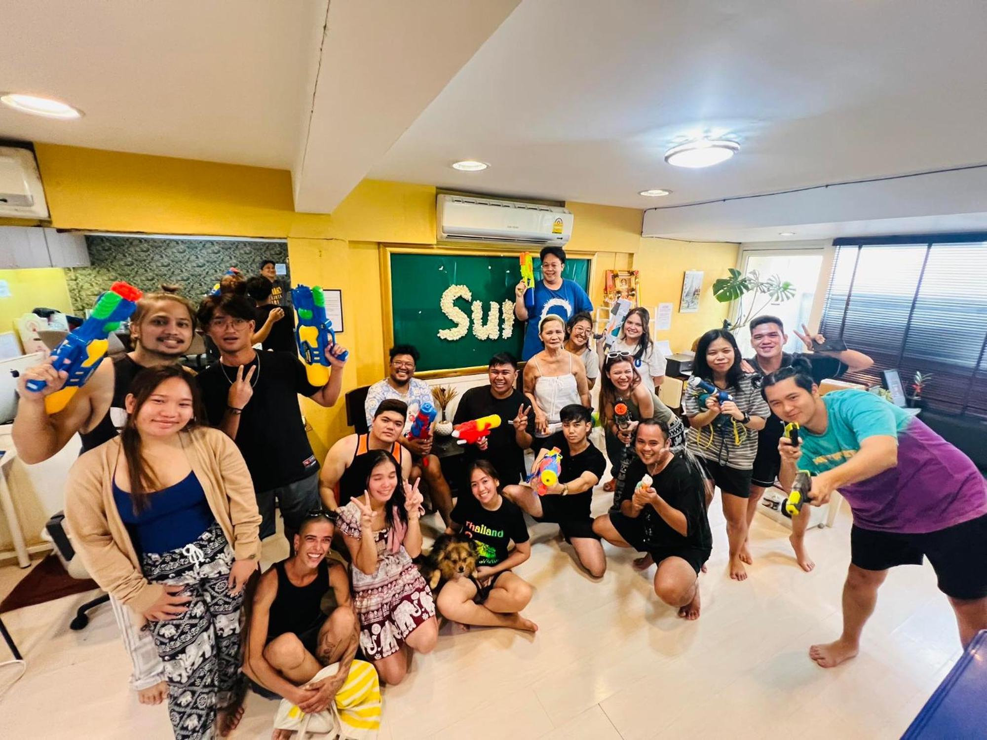 Sura Hostel Bangkok Near Mrt Phra Ram 9 Εξωτερικό φωτογραφία